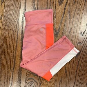Girls Work out pants Sz M- GAP✌🏻